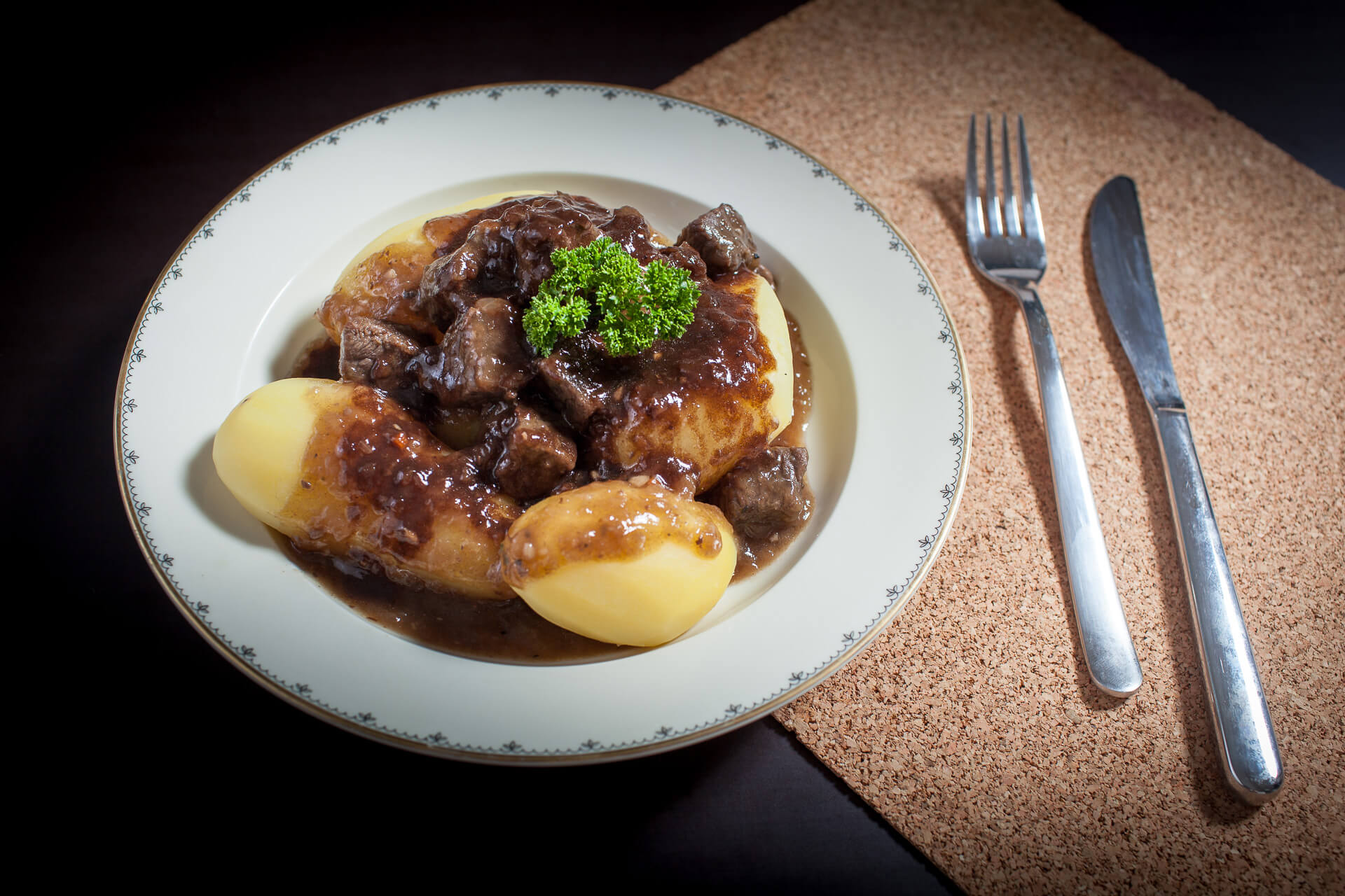 Gulasch mit Kartoffeln – EinStückLand | EinStückLand